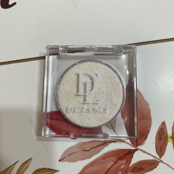 3/12 Makeup bundle 3 pieces Appeal gel liner green, highlighter diamond,  lotion - Picture 6 of 11